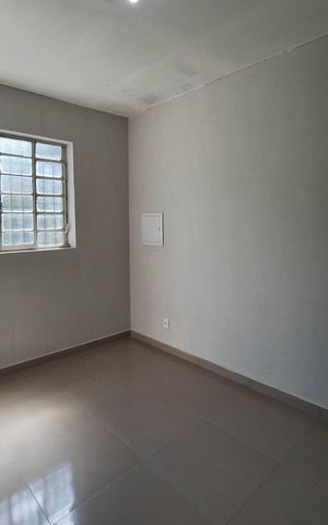 Casa para alugar com 100m², 2 quartos e 1 vaga Casa para alugar com 100m², 2 quartos e 1 vagaSala