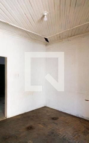 Casa à venda com 180m², 4 quartos e sem vaga