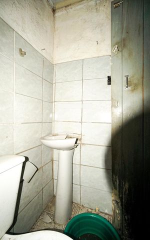 Casa à venda com 180m², 4 quartos e sem vaga
