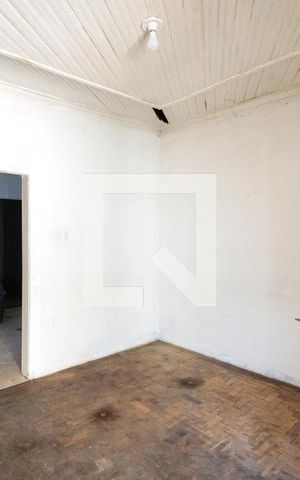 Casa à venda com 180m², 4 quartos e sem vaga