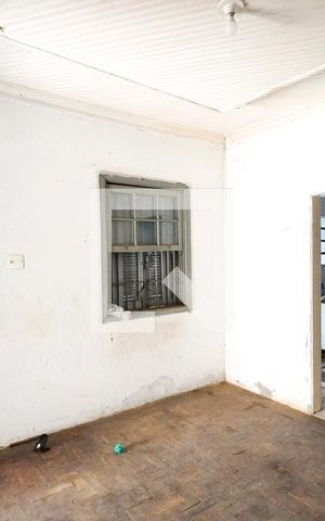 Casa à venda com 180m², 4 quartos e sem vaga