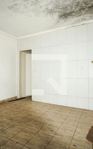 Casa à venda com 180m², 4 quartos e sem vaga