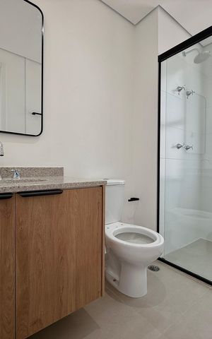 Apartamento para alugar com 70m², 2 quartos e 1 vaga Apartamento para alugar com 70m², 2 quartos e 1 vagaBanheiro Suíte 1