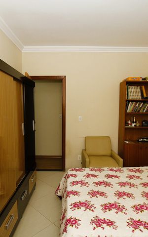 Casa à venda com 240m², 3 quartos e 6 vagasQuarto 3