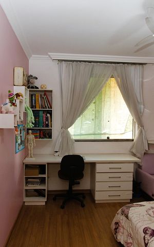 Casa à venda com 240m², 3 quartos e 6 vagasQuarto 2 - Suíte