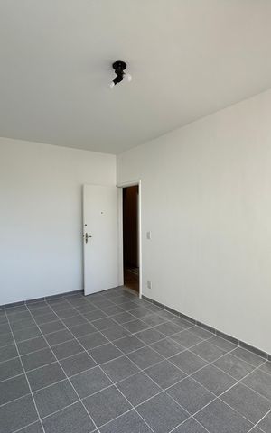 Apartamento para alugar com 65m², 2 quartos e 1 vagaSala