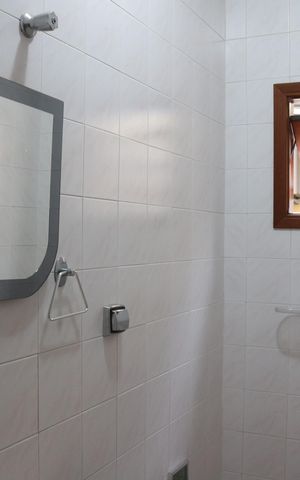 Casa para alugar com 250m², 4 quartos e 4 vagasLavabo