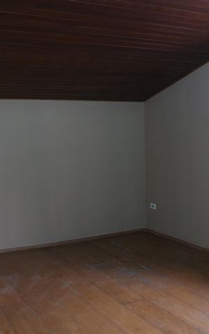 Casa para alugar com 250m², 4 quartos e 4 vagasSalão