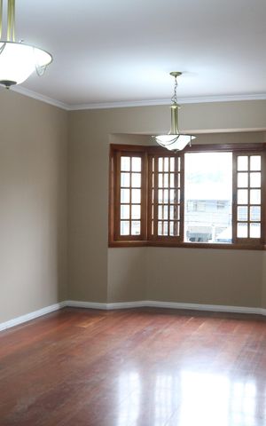 Casa para alugar com 250m², 4 quartos e 4 vagasSala 1