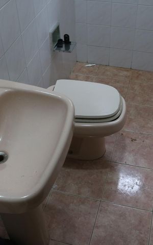 Casa para alugar com 250m², 4 quartos e 4 vagasLavabo