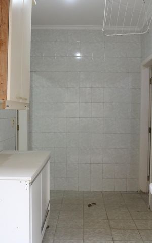 Casa para alugar com 250m², 4 quartos e 4 vagasÁrea de Serviço