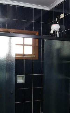 Casa para alugar com 250m², 4 quartos e 4 vagasBanheiro 2