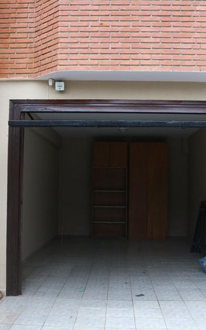 Casa para alugar com 250m², 4 quartos e 4 vagasGaragem