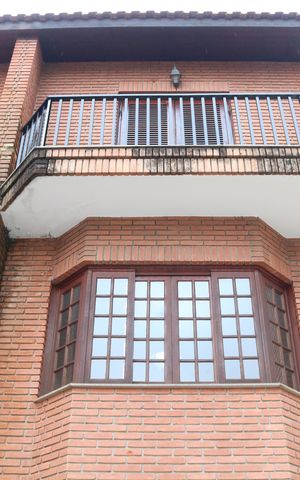 Casa para alugar com 250m², 4 quartos e 4 vagasFachada