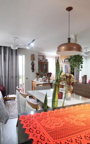 Apartamento à venda com 64m², 2 quartos e 2 vagasSala