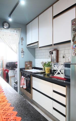 Apartamento à venda com 64m², 2 quartos e 2 vagasCozinha