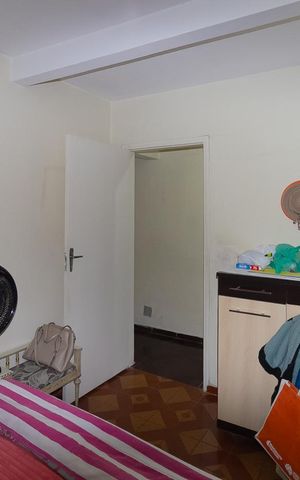 Casa à venda com 100m², 5 quartos e 2 vagasCasa 2 Quarto 1