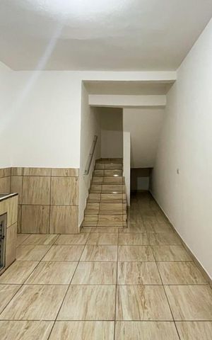 Casa para alugar com 55m², 1 quarto e sem vaga Casa para alugar com 55m², 1 quarto e sem vagaSala/Cozinha