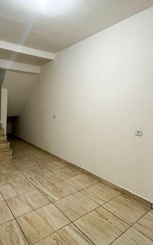 Casa para alugar com 55m², 1 quarto e sem vaga Casa para alugar com 55m², 1 quarto e sem vagaSala/Cozinha