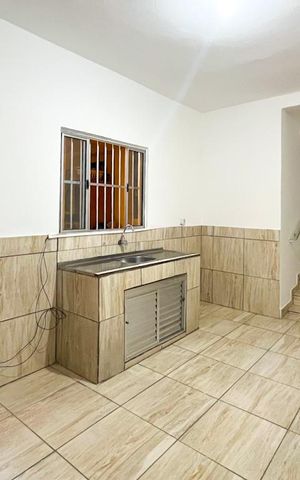 Casa para alugar com 55m², 1 quarto e sem vaga Casa para alugar com 55m², 1 quarto e sem vagaSala/Cozinha