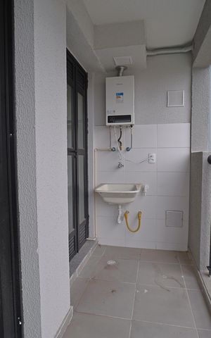 Apartamento para alugar com 42m², 2 quartos e sem vagaÁrea de Serviço e varanda