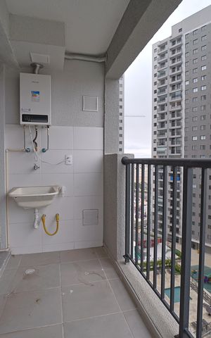 Apartamento para alugar com 42m², 2 quartos e sem vagaÁrea de Serviço e varanda