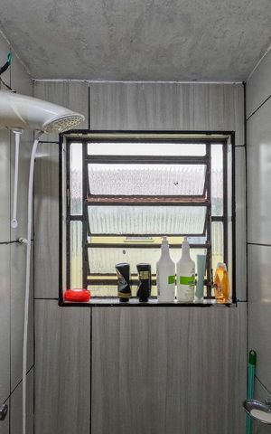 Apartamento à venda com 45m², 2 quartos e 1 vaga Apartamento à venda com 45m², 2 quartos e 1 vagaBanheiro