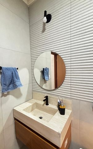 Casa à venda com 370m², 3 quartos e 3 vagas Casa à venda com 370m², 3 quartos e 3 vagasBanheiro da Suíte
