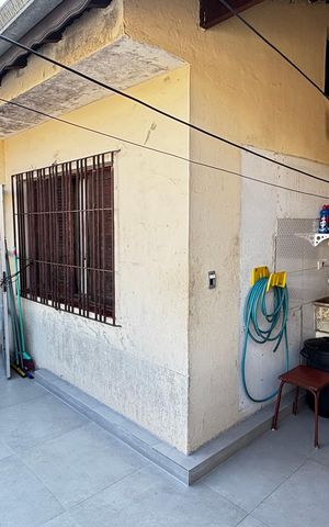 Casa à venda com 370m², 3 quartos e 3 vagas Casa à venda com 370m², 3 quartos e 3 vagasQuintal