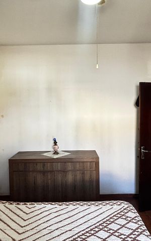 Casa à venda com 370m², 3 quartos e 3 vagas Casa à venda com 370m², 3 quartos e 3 vagasSuite
