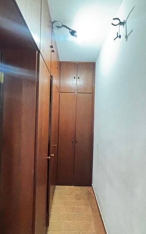 Casa à venda com 370m², 3 quartos e 3 vagas Casa à venda com 370m², 3 quartos e 3 vagasCloset da Suíte