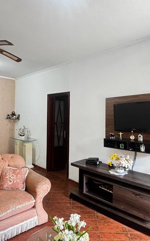 Casa à venda com 370m², 3 quartos e 3 vagas Casa à venda com 370m², 3 quartos e 3 vagasSala - Sala de Jantar
