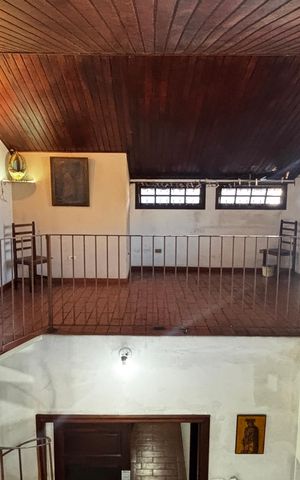 Casa à venda com 370m², 3 quartos e 3 vagas Casa à venda com 370m², 3 quartos e 3 vagasMezanino