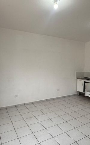 Casa para alugar com 22m², 1 quarto e sem vaga
