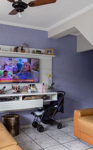 Casa à venda com 90m², 3 quartos e 2 vagasSala - Casa 1