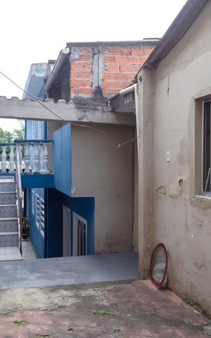 Casa à venda com 90m², 3 quartos e 2 vagasQuintal - Casa 2