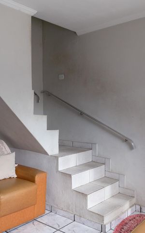 Casa à venda com 90m², 3 quartos e 2 vagasSala - Casa 1