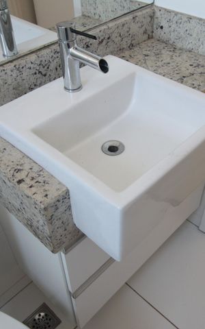 Apartamento à venda com 56m², 2 quartos e 1 vagaBanheiro Social