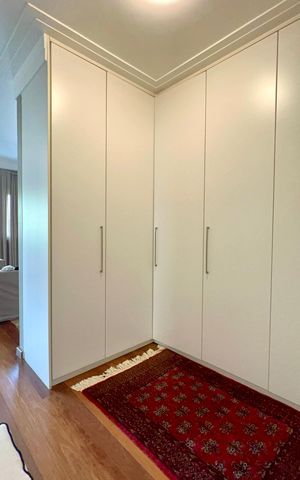 Apartamento à venda com 200m², 3 quartos e 3 vagas Apartamento à venda com 200m², 3 quartos e 3 vagasCloset da suíte