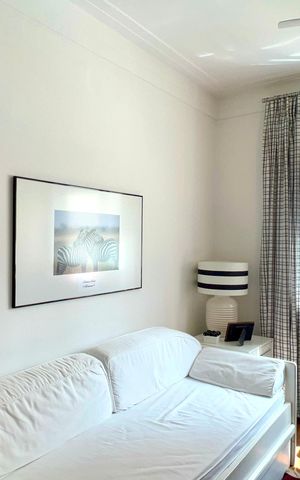 Apartamento à venda com 200m², 3 quartos e 3 vagas Apartamento à venda com 200m², 3 quartos e 3 vagasQuarto 2