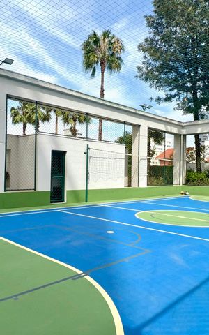 Apartamento à venda com 200m², 3 quartos e 3 vagas Apartamento à venda com 200m², 3 quartos e 3 vagasQuadra