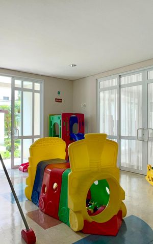 Apartamento à venda com 200m², 3 quartos e 3 vagas Apartamento à venda com 200m², 3 quartos e 3 vagasBrinquedoteca