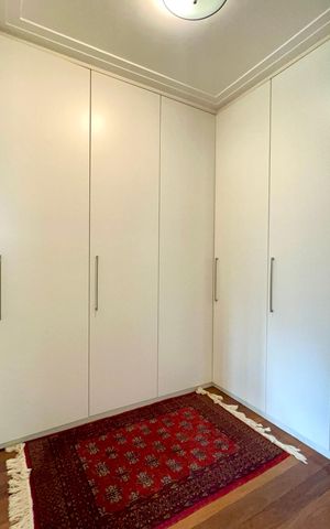 Apartamento à venda com 200m², 3 quartos e 3 vagas Apartamento à venda com 200m², 3 quartos e 3 vagasCloset da suíte