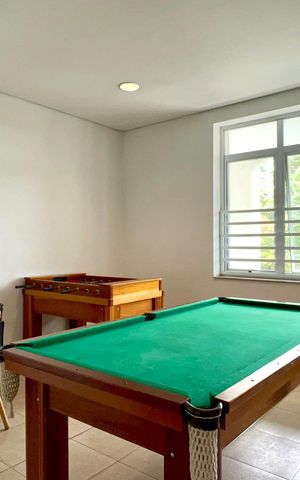 Apartamento à venda com 200m², 3 quartos e 3 vagas Apartamento à venda com 200m², 3 quartos e 3 vagasSala de Jogos