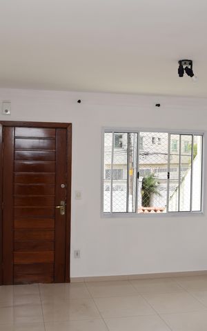 Casa para alugar com 103m², 2 quartos e 3 vagasSala