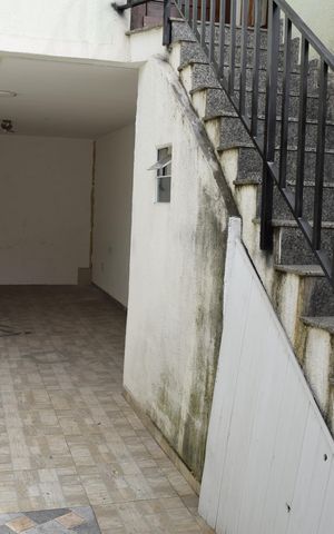Casa para alugar com 103m², 2 quartos e 3 vagasEntrada