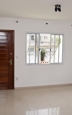 Casa para alugar com 103m², 2 quartos e 3 vagasSala