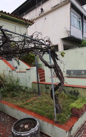 Casa à venda com 300m², 3 quartos e 1 vagaQuintal frente