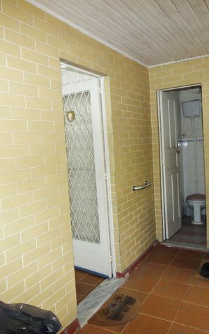 Casa à venda com 300m², 3 quartos e 1 vagaÁrea de Serviço