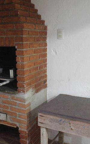 Casa à venda com 315m², 3 quartos e 2 vagasQuintal